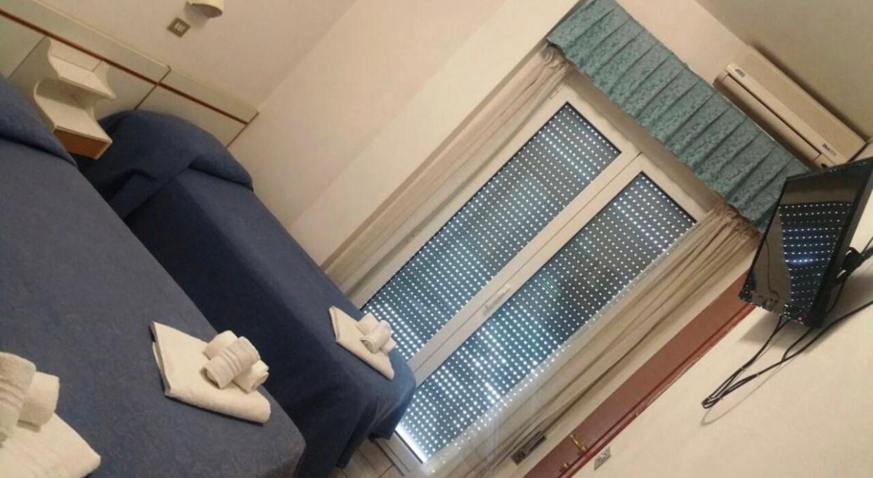Hotel Delizia Римини Экстерьер фото